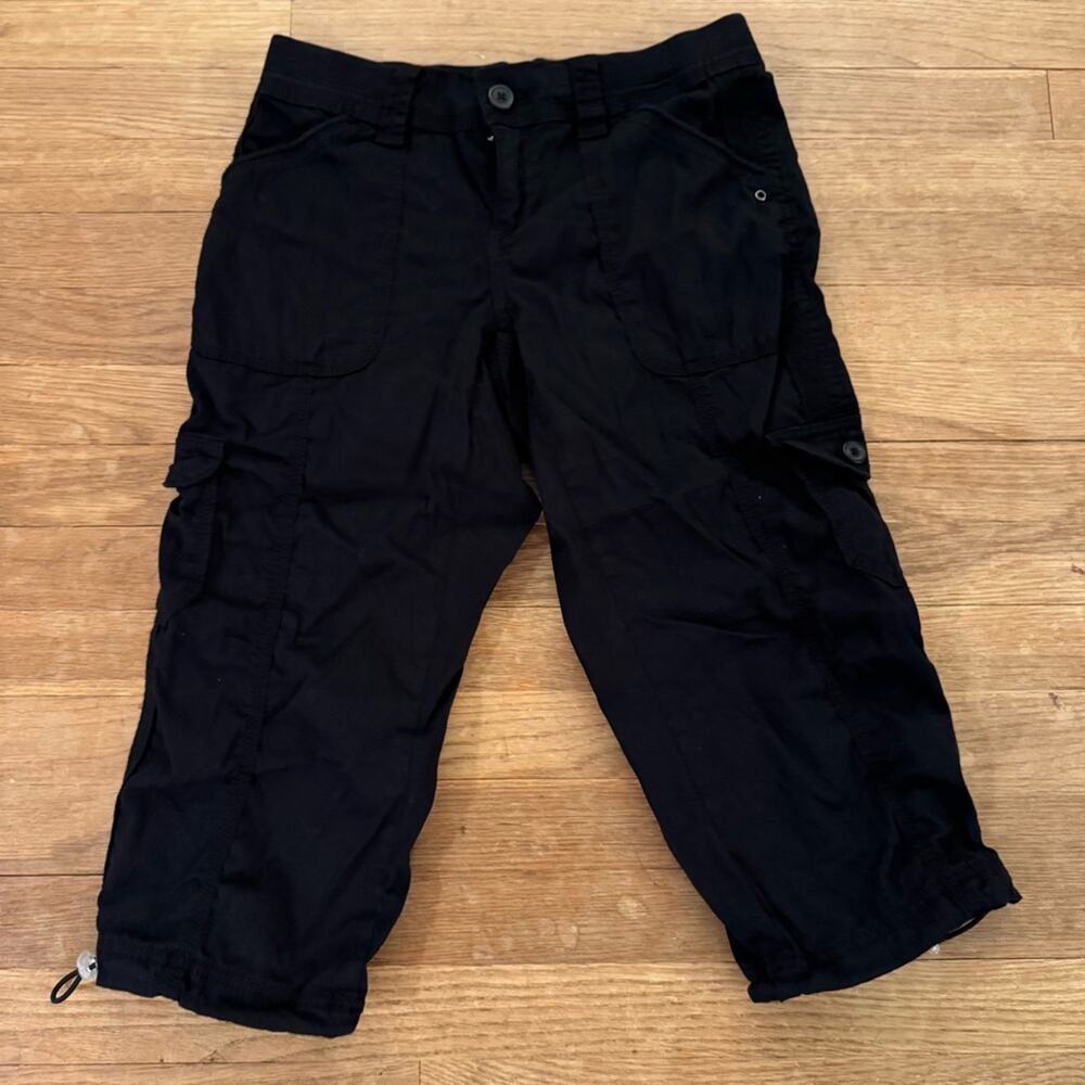 Style & Co. black cropped cargo pants size 2P
b31